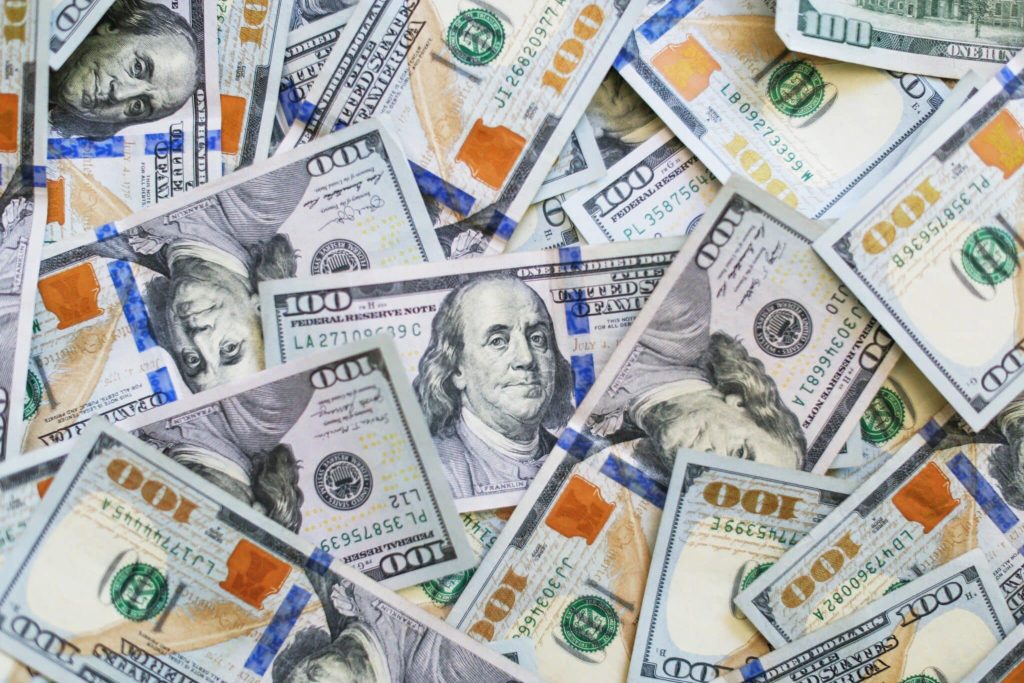 Naira Slides to N1,600/$1 as Global Trade Turmoil Shakes Markets
