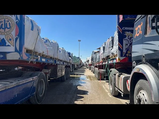israel allow limited food aid into gaza amid starvation crisis